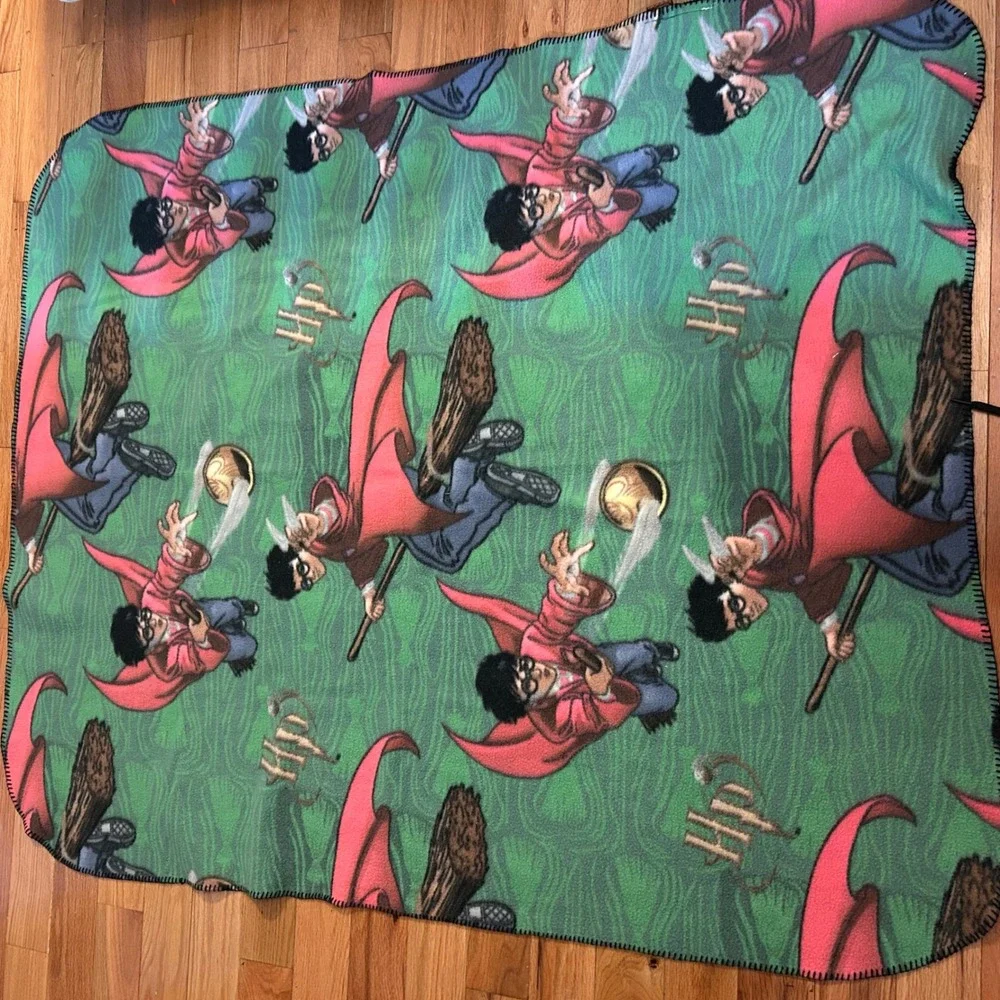 Vintage 2001 Harry Potter‎ Quidditch Fleece Throw Blanket Golden Snitch Green